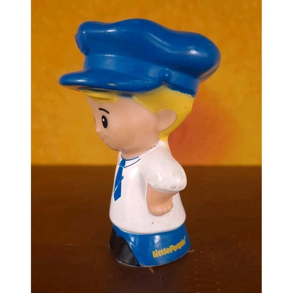 Fisher Price Little People EDDIE BUS DRIVER Blonde Boy BLUE HAT